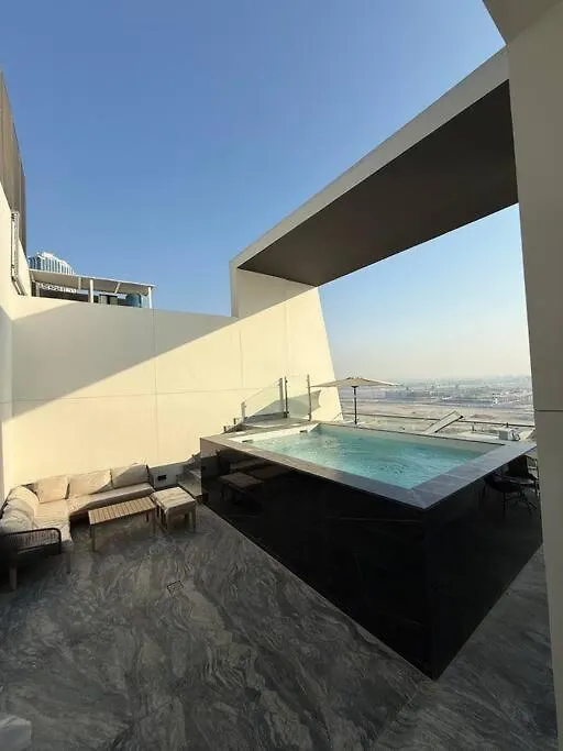 Private Pool Penthouse, Downtown Apartment Dubai