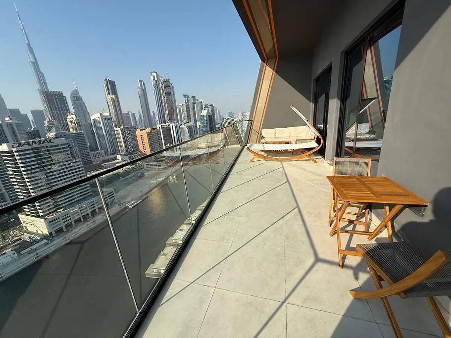 Private Pool Penthouse, Downtown Apartment Dubai